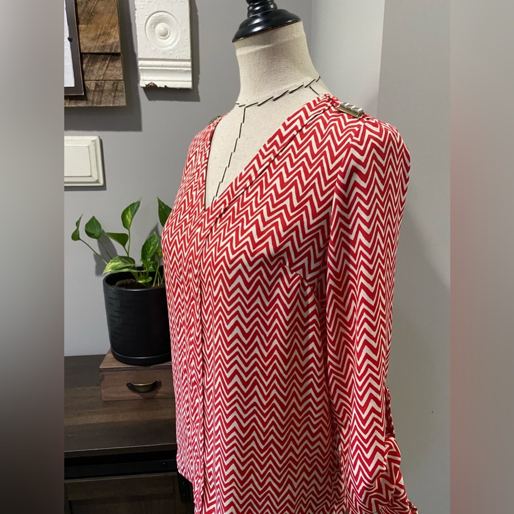 Zac & Rachel blouse in red and cream. Women’s size S - Picture 3 of 15